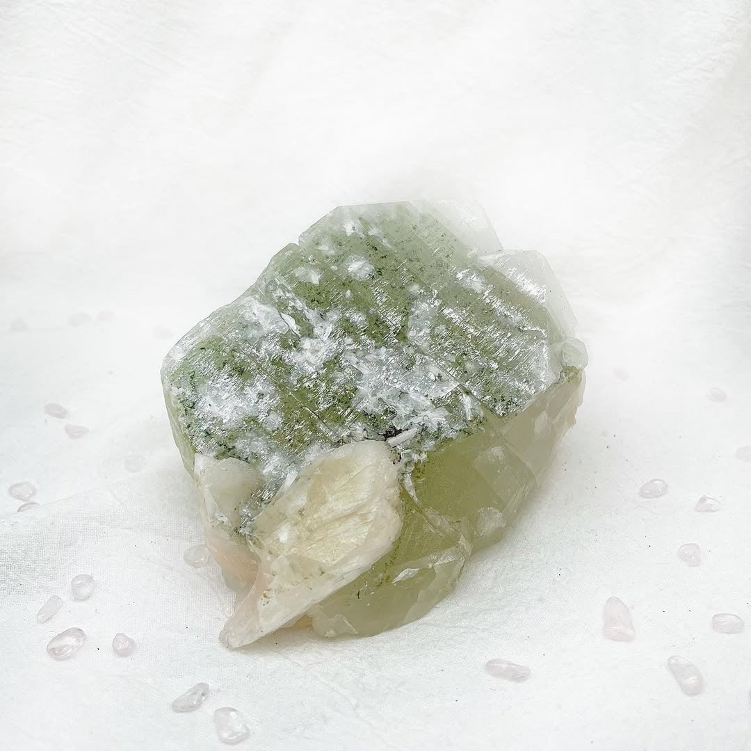 極稀有抹茶二次結晶果凍綠魚眼石