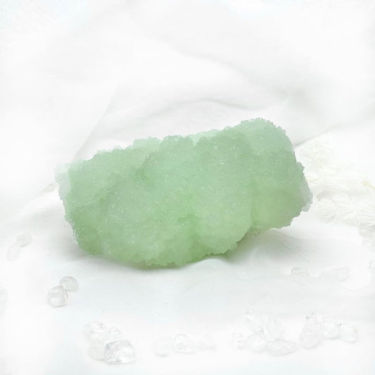 極稀有湖水綠圓鼓鼓藍霰石
